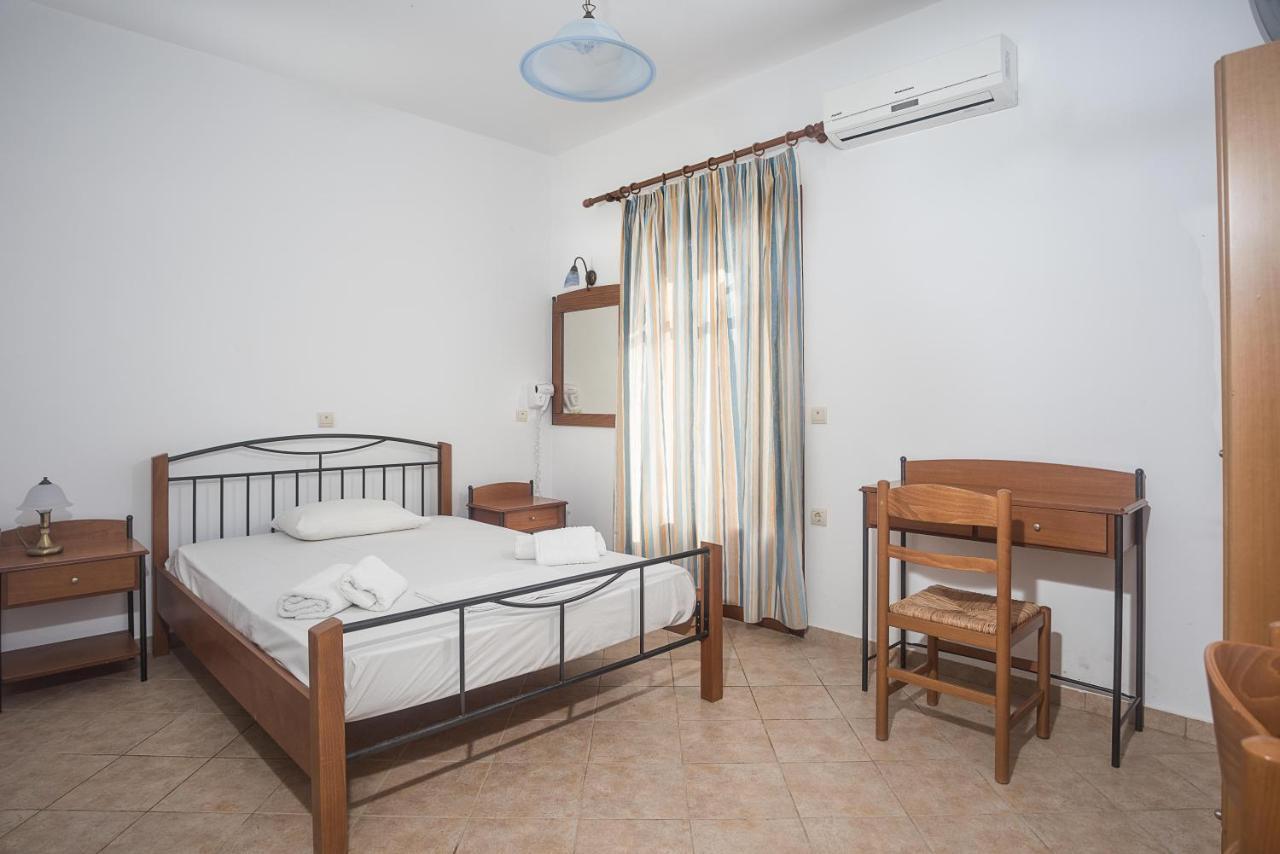 Amodari Studios On The Beach Plaka  Ngoại thất bức ảnh