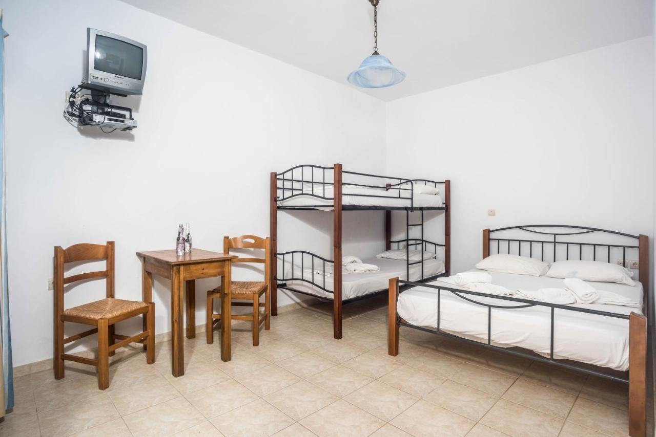 Amodari Studios On The Beach Plaka  Ngoại thất bức ảnh