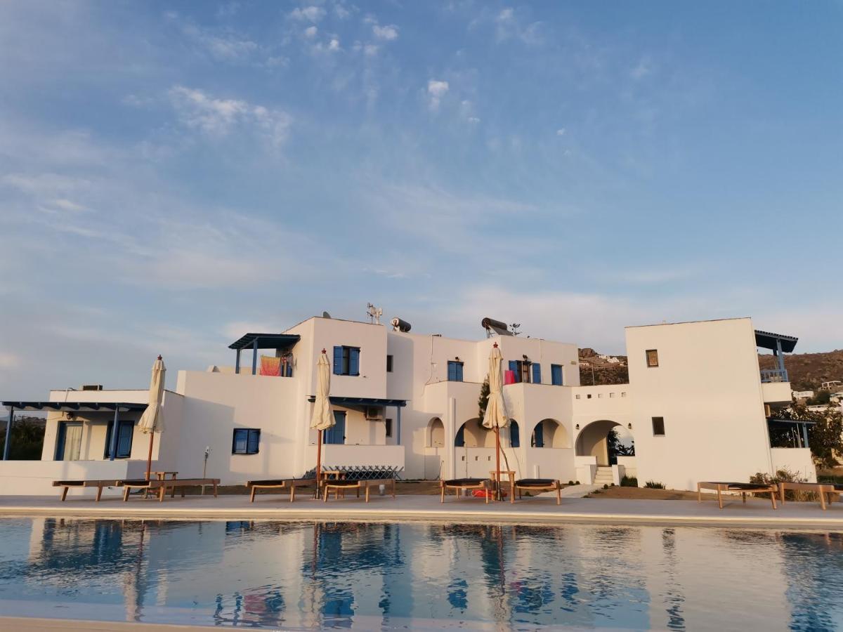 Amodari Studios On The Beach Plaka  Ngoại thất bức ảnh